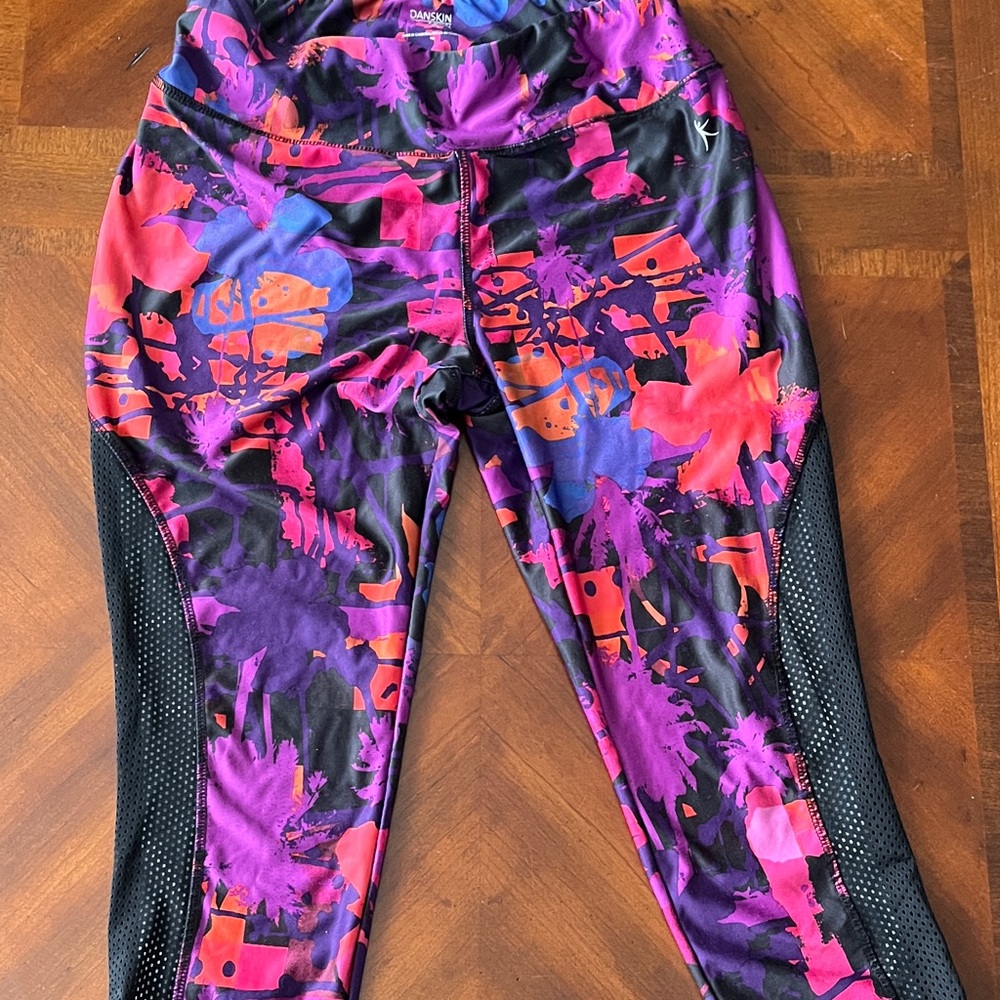 Danskin Now Women's Capris - Purple and Pink Abstract